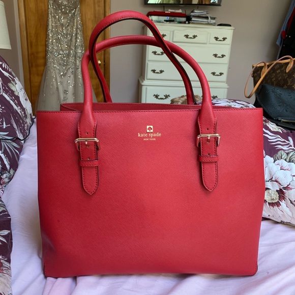 Cove Street Ariel by Kate Spade - Picture 1 of 6